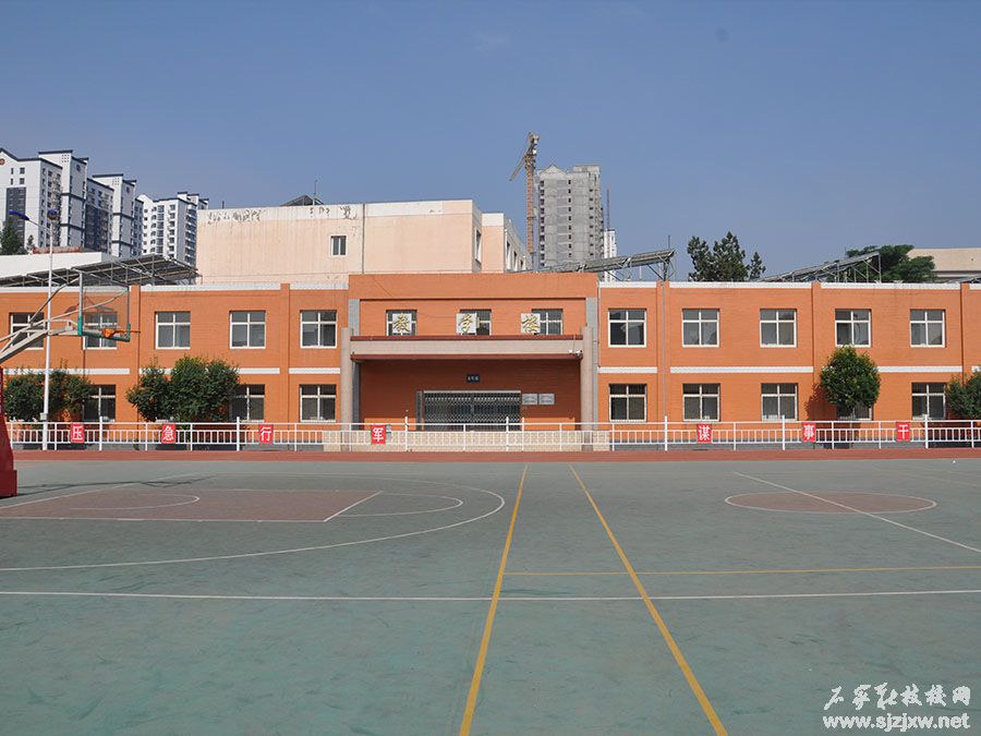 jiaoxuelou.jpg